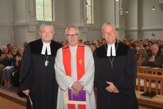 v.l.n.r.: Dr. Günter Breitenbach, Rektor der Rummelsberger Diakone und Diakoninnen, Diakon Johannes Häberlein, Dekan Peter Bertram